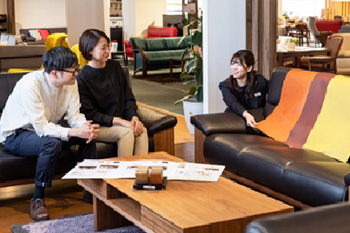 コーディネートの相談の様子