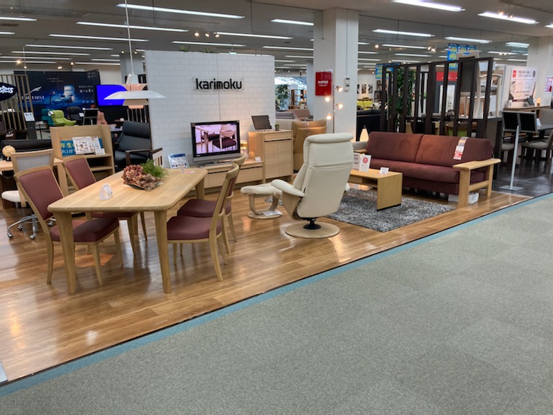（株）近新 近江大橋店