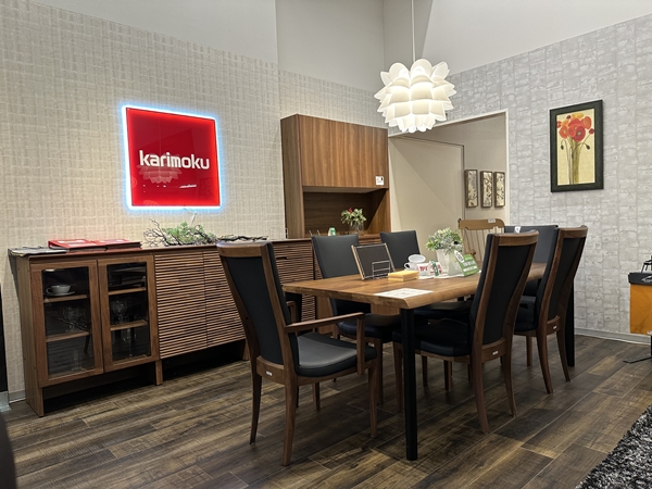 LAPIAS 万代家具 岐阜店