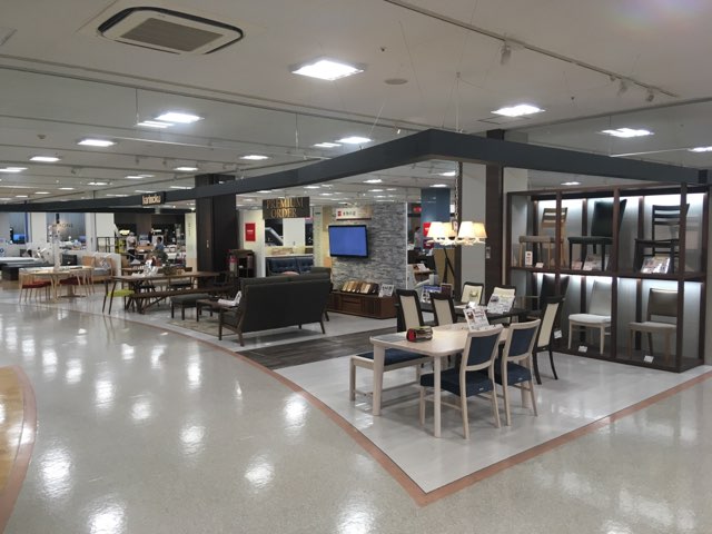 島忠ホームズ 葛西店