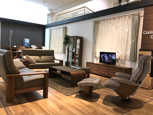 東京インテリア家具 浜松店